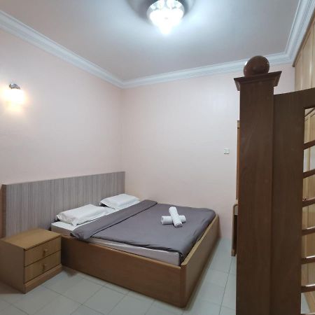 Diy Palm Court Bedroom Kuantan Luaran gambar
