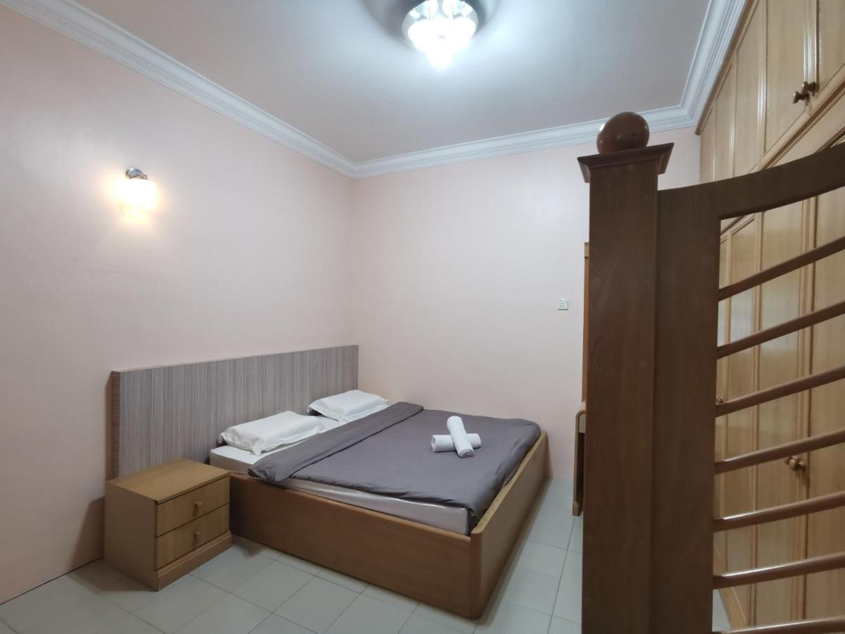 Diy Palm Court Bedroom Kuantan Luaran gambar